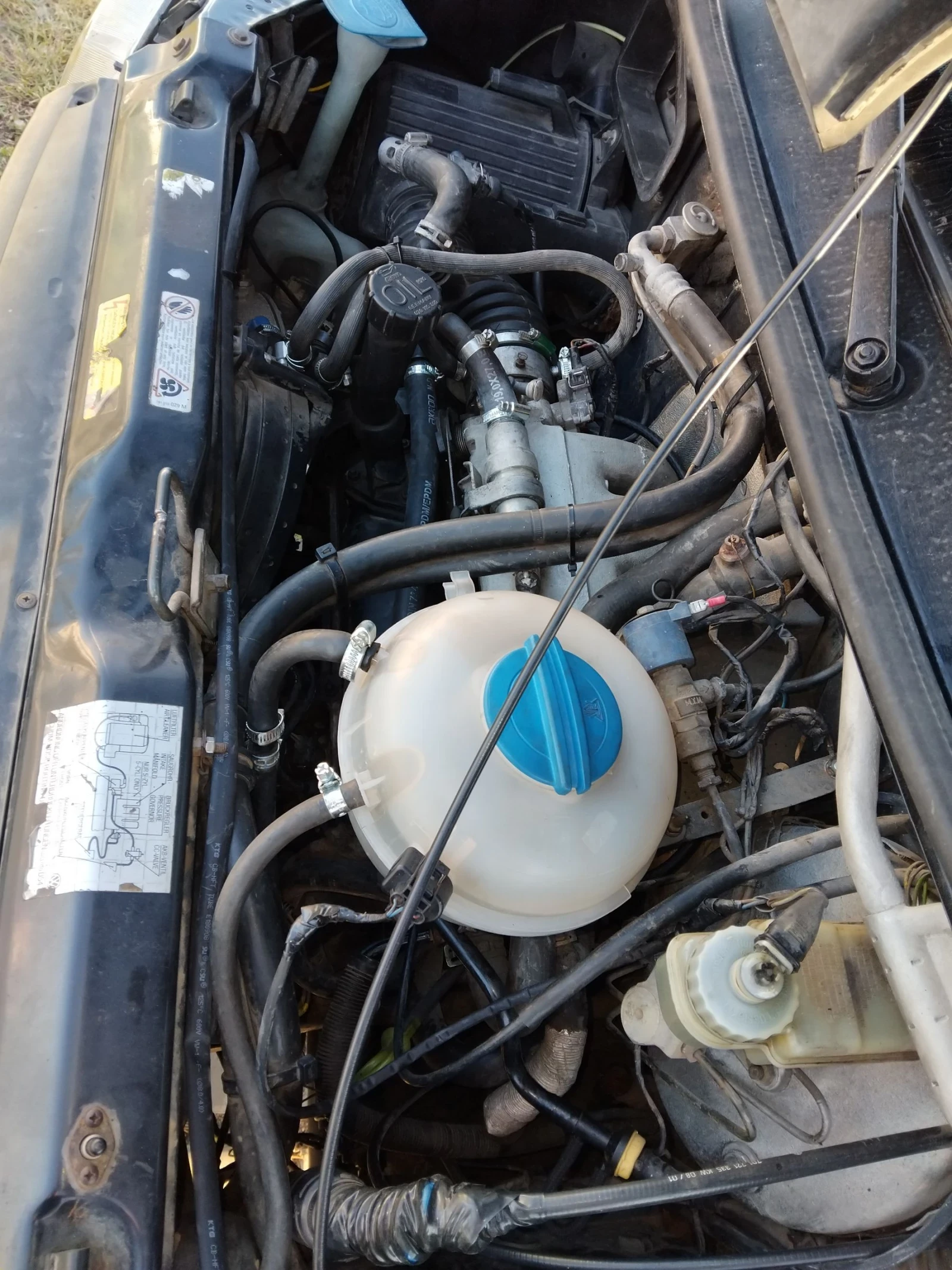 VW Caravelle T4, снимка 5 - Бусове и автобуси - 54053550