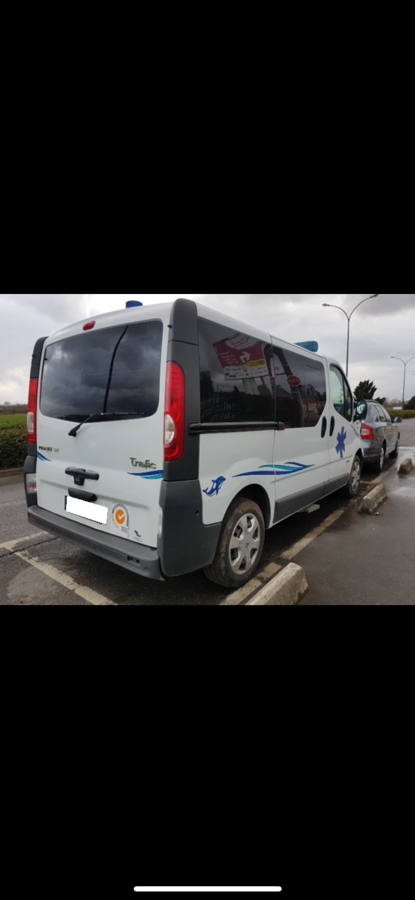 Renault Trafic AMBULANCE / ЛИНЕЙКА, снимка 4 - Бусове и автобуси - 54623744