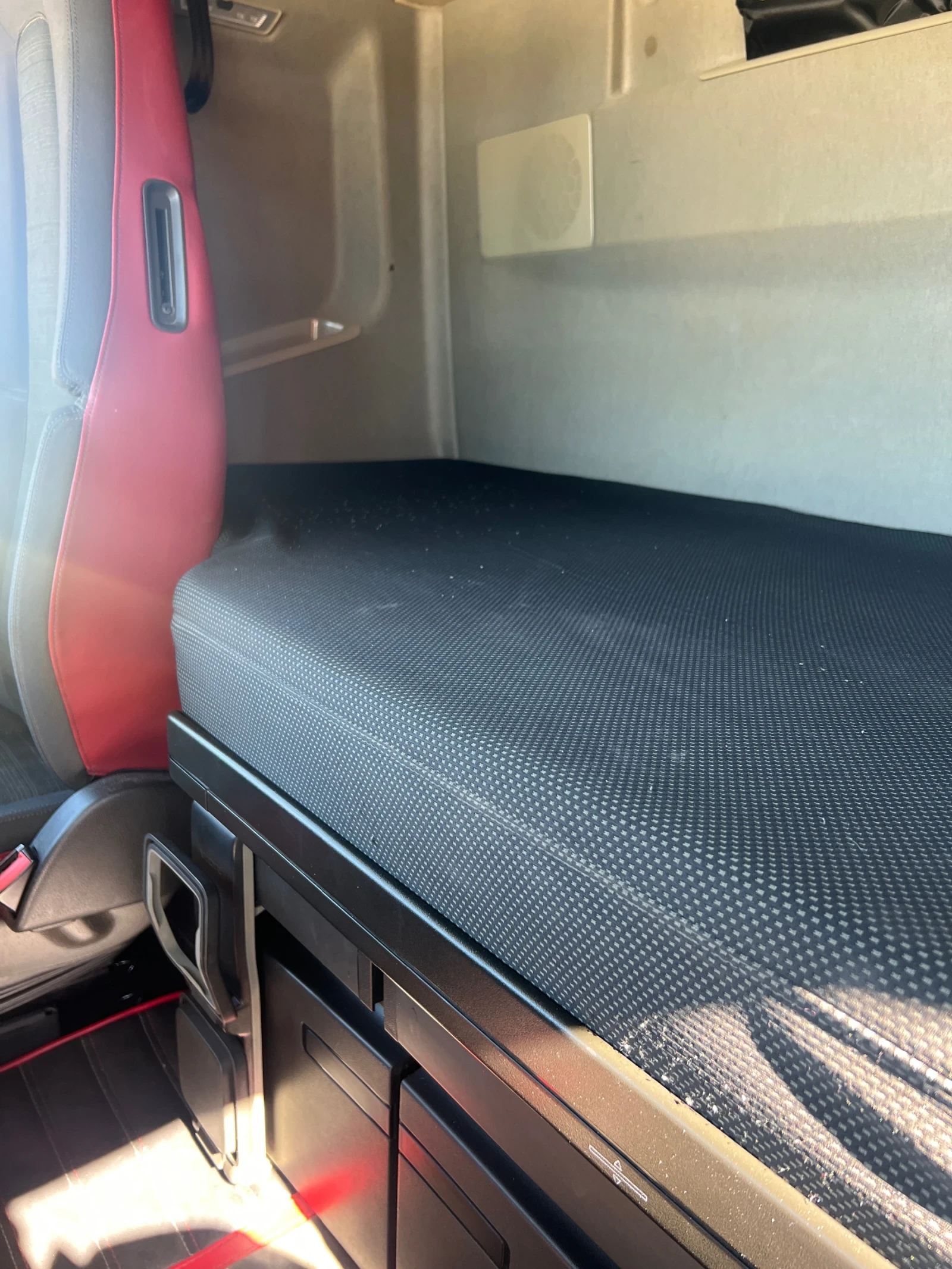 Volvo Fh 460 - изображение 7