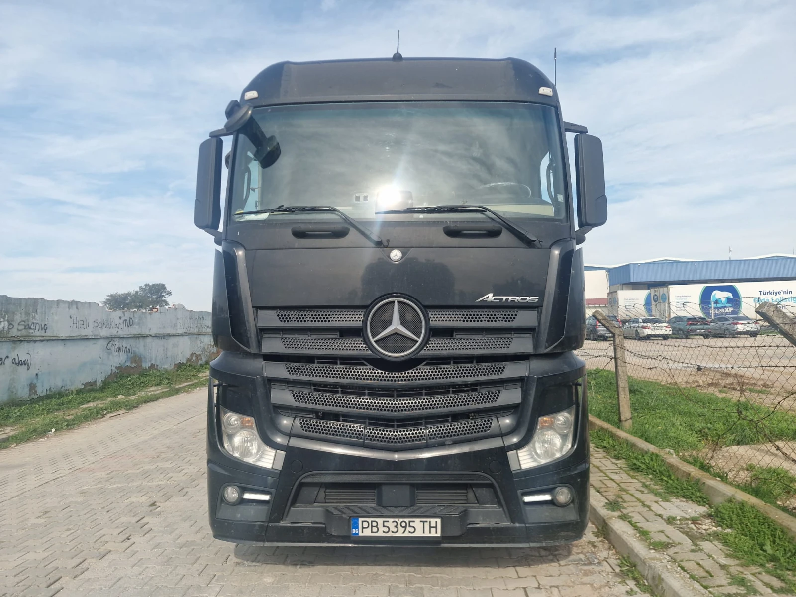 Mercedes-Benz Actros  - изображение 2