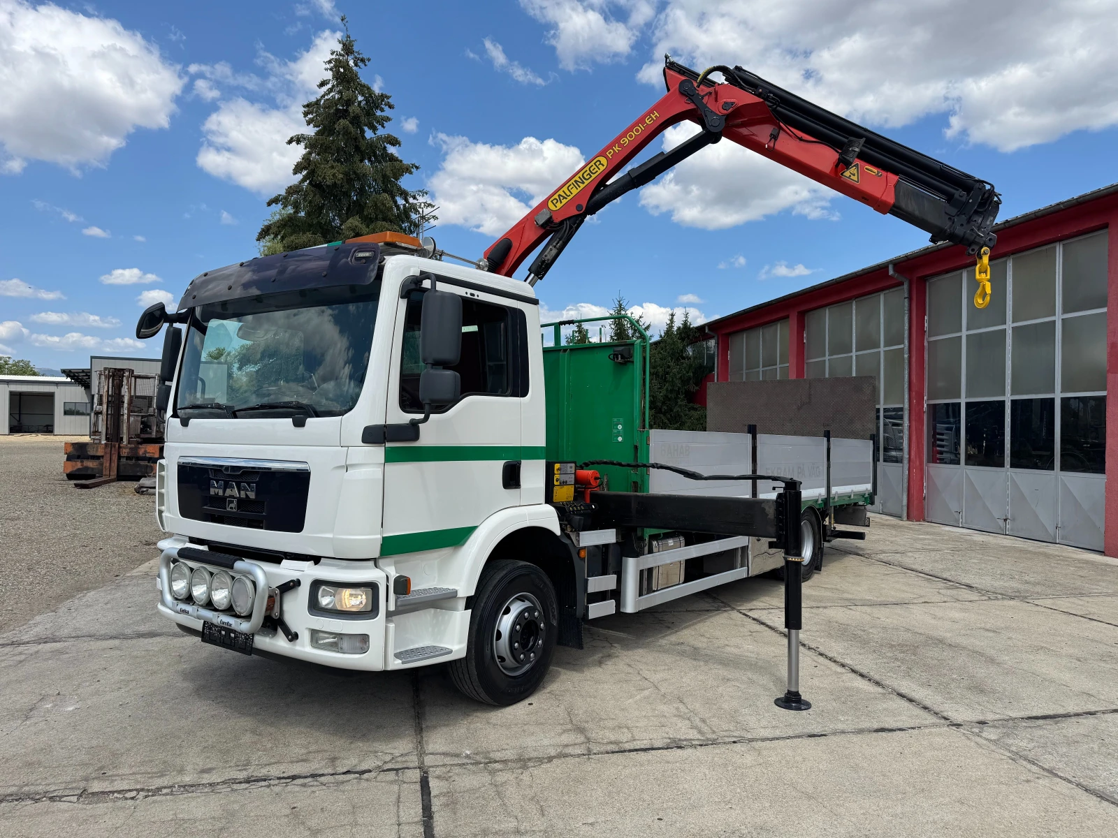 Man Tgm 15.250 + PALFINGER 9001-EH C