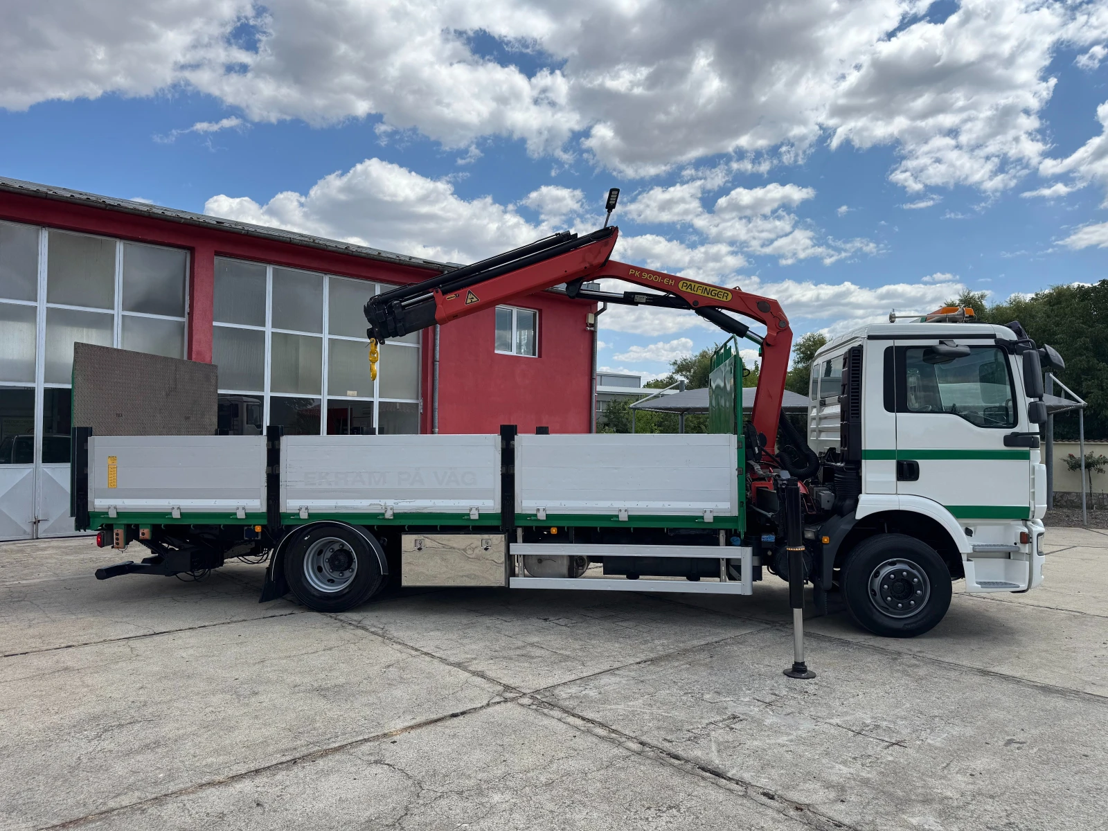 Man Tgm 15.250 + PALFINGER 9001-EH C, снимка 7 - Камиони - 55664048