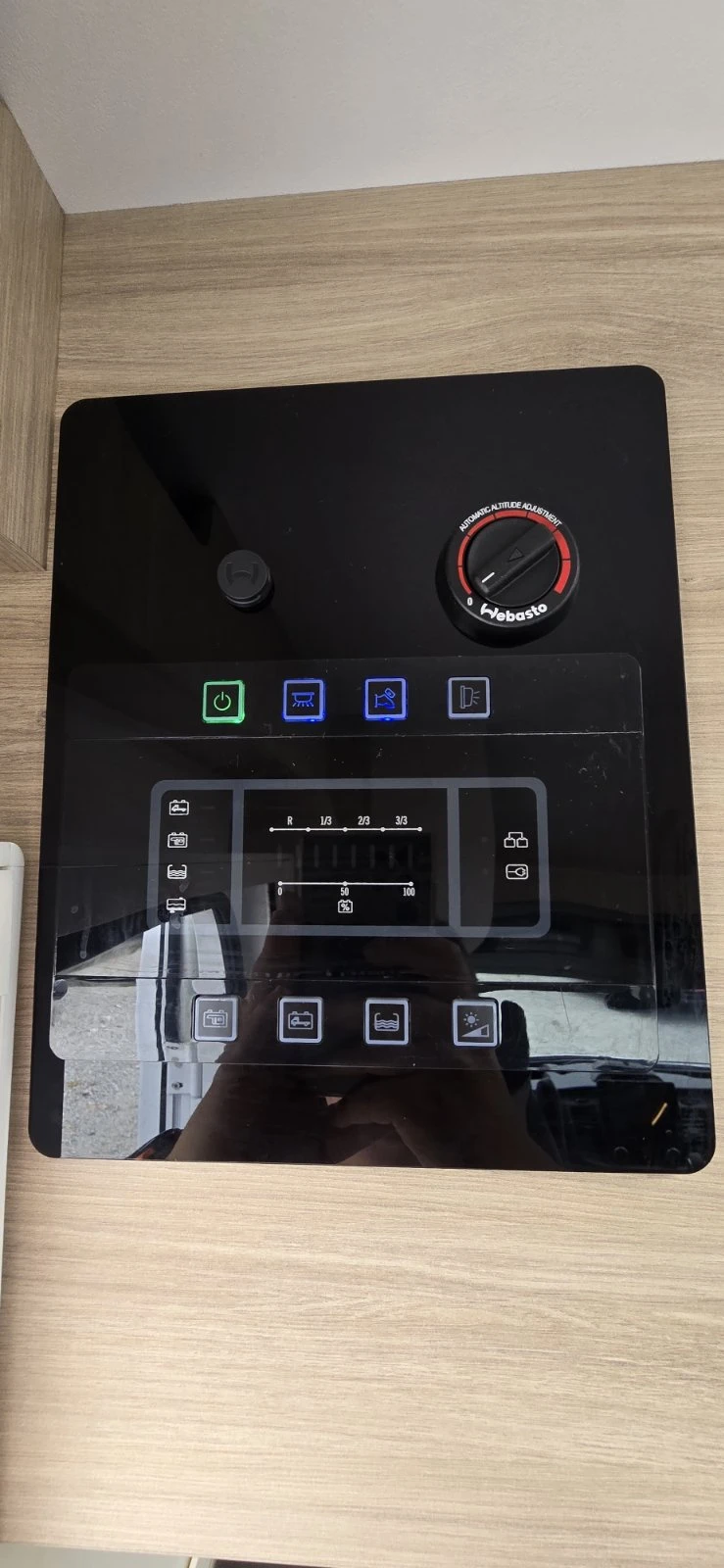 Кемпер Challenger S217 Automatic, снимка 15 - Каравани и кемпери - 56053487