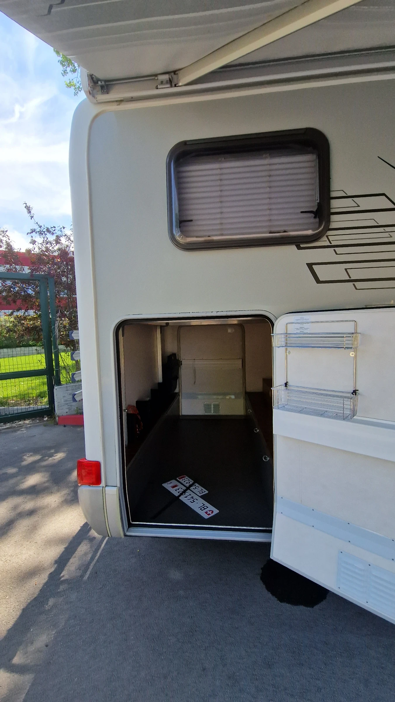 Кемпер HYMER / ERIBA B 514, снимка 2 - Каравани и кемпери - 55336852