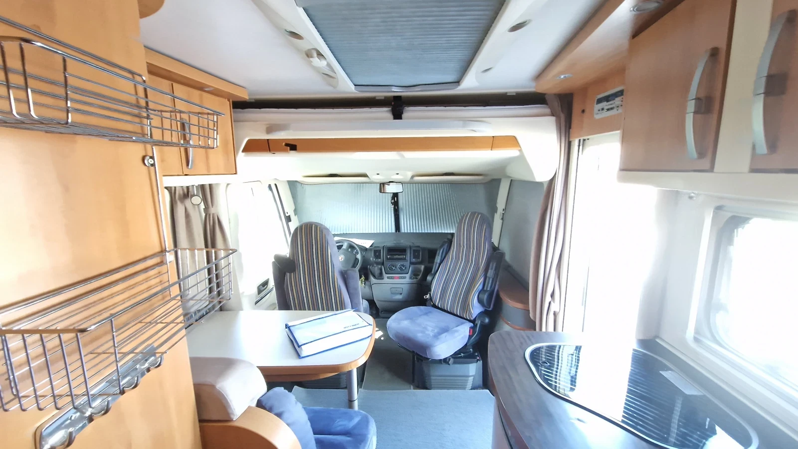 Кемпер HYMER / ERIBA B 514, снимка 11 - Каравани и кемпери - 55336852