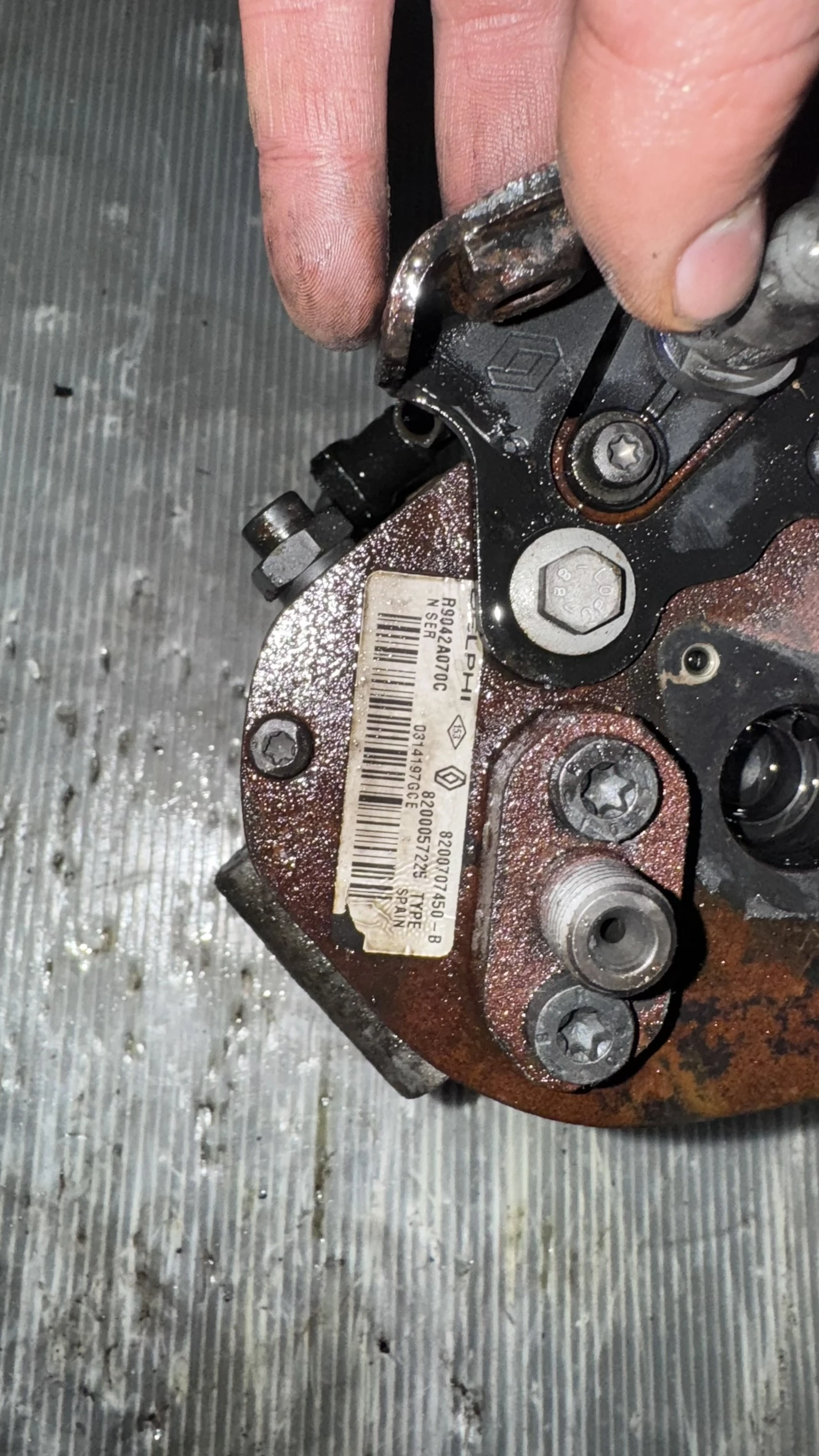 ����� �� ������ �������� (���) �� Renault , Dacia  - 8200057225 ,R9042A070C | Mobile.bg � ����������� 2