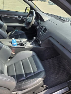 Mercedes-Benz C 63 AMG RWD/CARFAX/БЕЗ ИНЦИДЕНТИ/, снимка 9
