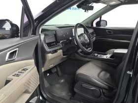 Kia Carnival  Hev 9-Seater Prestige, снимка 9