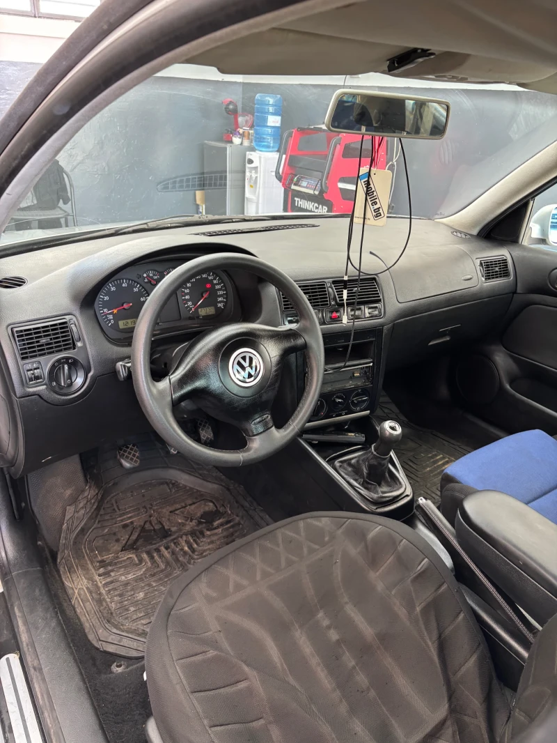 VW Golf 1.6, снимка 9 - Автомобили и джипове - 47661666