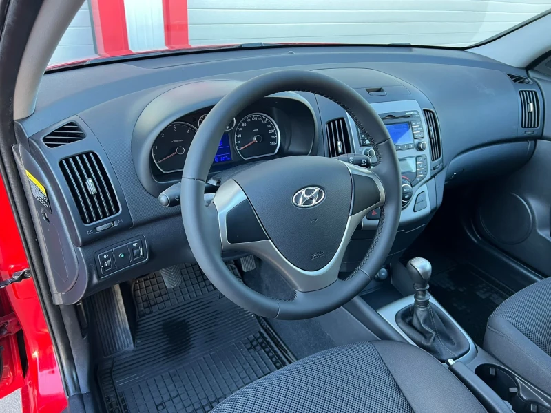 Hyundai I30 1.6CRDI SW KLIMATRONIK ЛИЗИНГ!!!, снимка 11 - Автомобили и джипове - 47801987