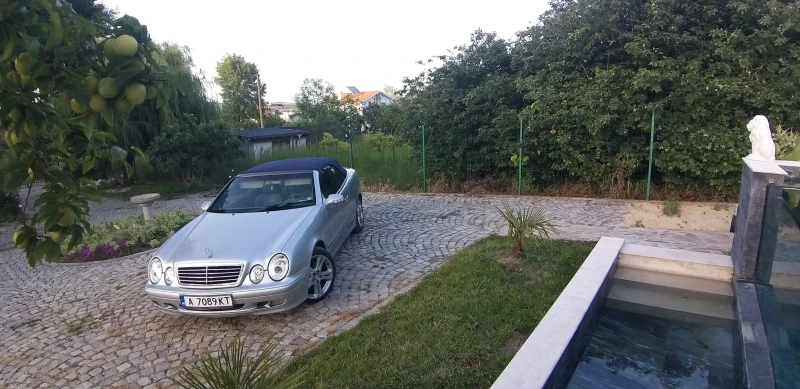 Mercedes-Benz CLK Кабриолет, снимка 9 - Автомобили и джипове - 47969273