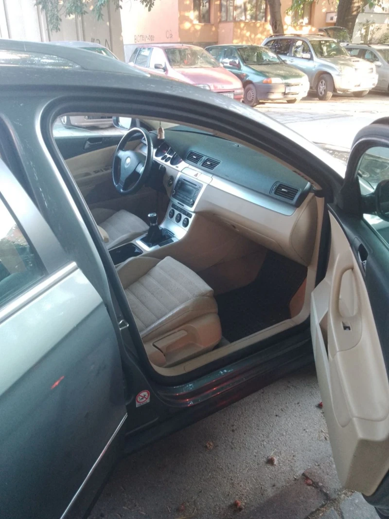 VW Passat 2.0 TDi 140к.с. 4х4 6 скорости , снимка 14 - Автомобили и джипове - 51311307