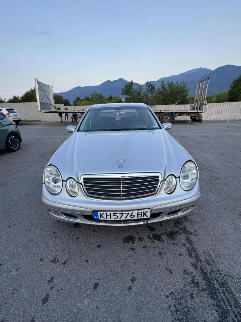 Mercedes-Benz E 270 CDI, снимка 2 - Автомобили и джипове - 51568255