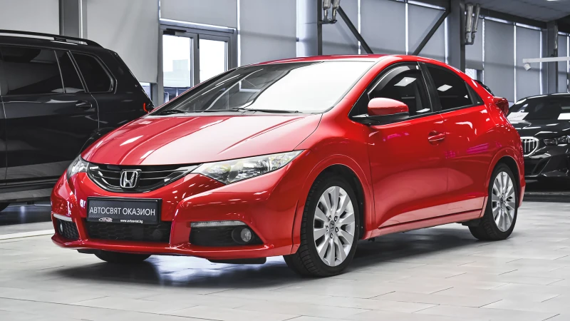 Honda Civic Hatchback 2.2 i-DTEC, снимка 4 - Автомобили и джипове - 51880431