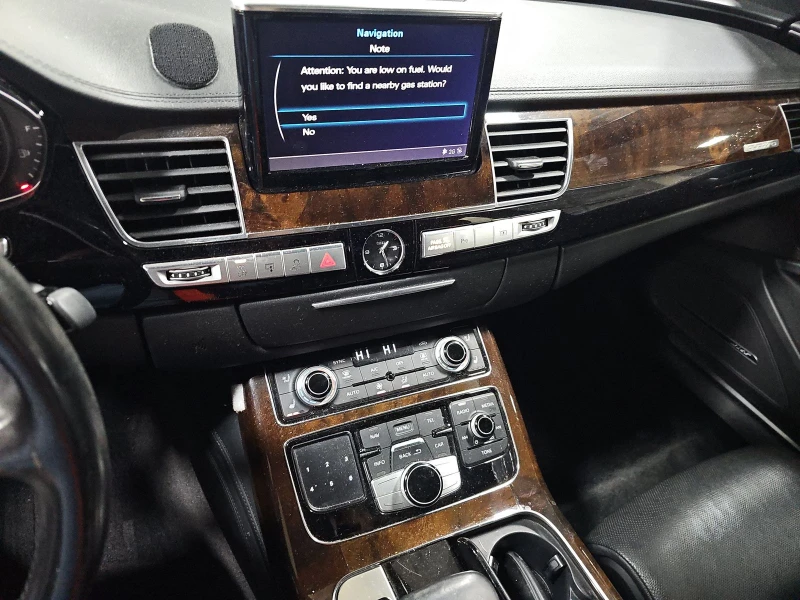 Audi A8 3.0T* MATRIX* BOSE* 360КАМЕРА* LANE* ASSIST* , снимка 11 - Автомобили и джипове - 52835534