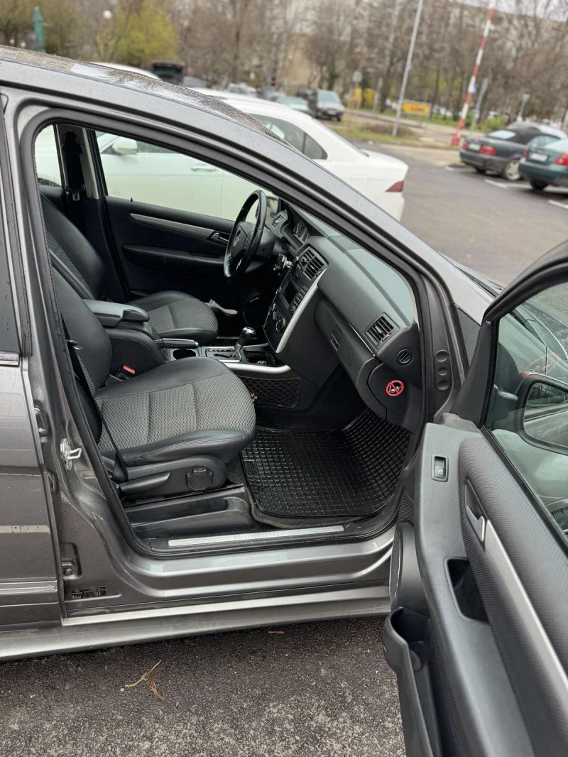 Mercedes-Benz B 180 1.7, снимка 4 - Автомобили и джипове - 52802219