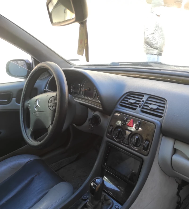 Mercedes-Benz CLK, снимка 5 - Автомобили и джипове - 52941952