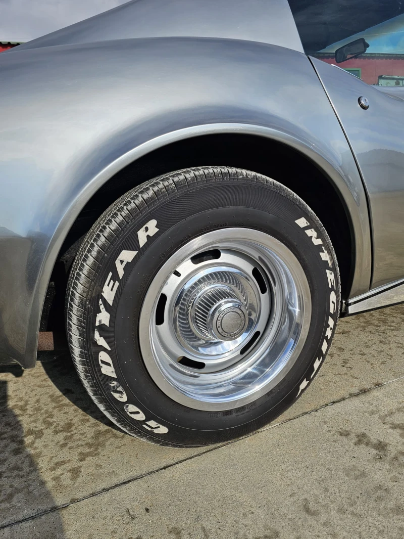 Chevrolet Corvette C3 5700 Stingray, снимка 17 - Автомобили и джипове - 53361793