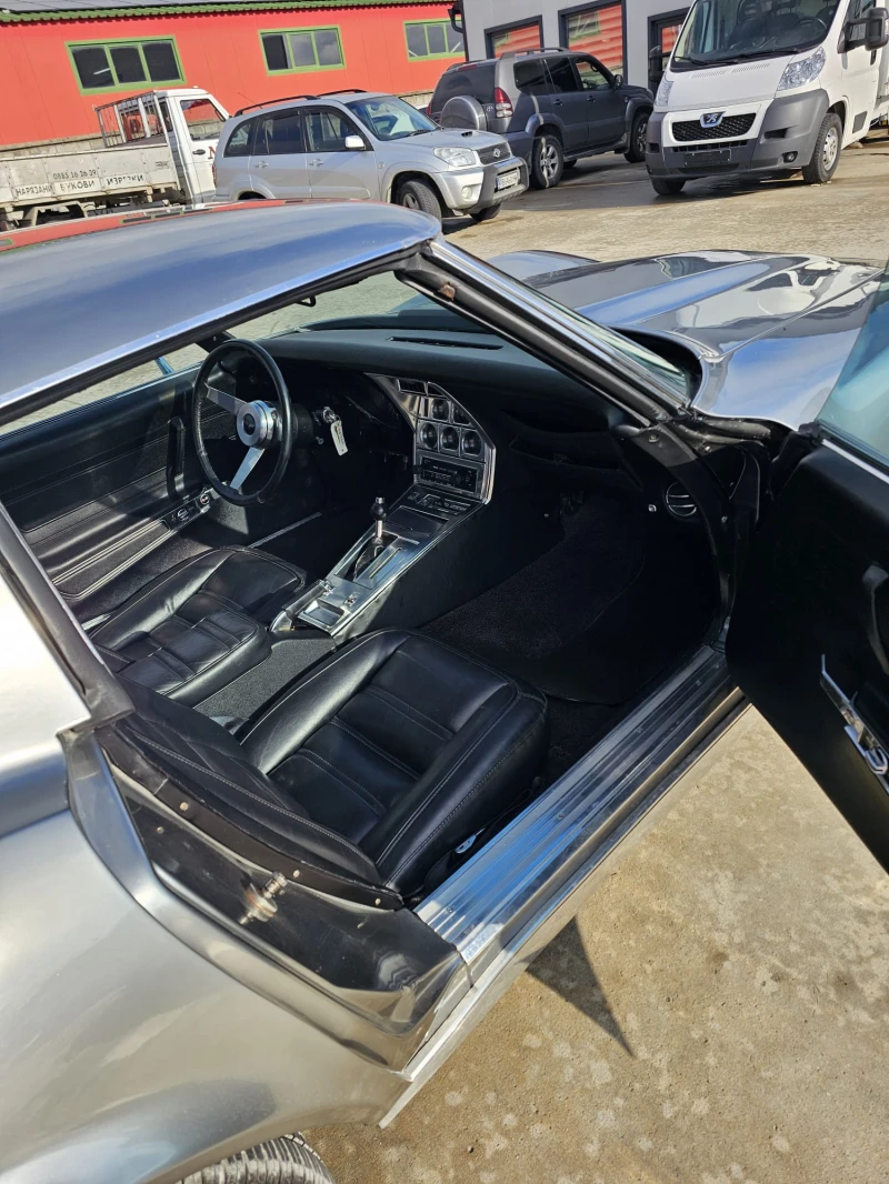 Chevrolet Corvette C3 5700 Stingray, снимка 9 - Автомобили и джипове - 53361793