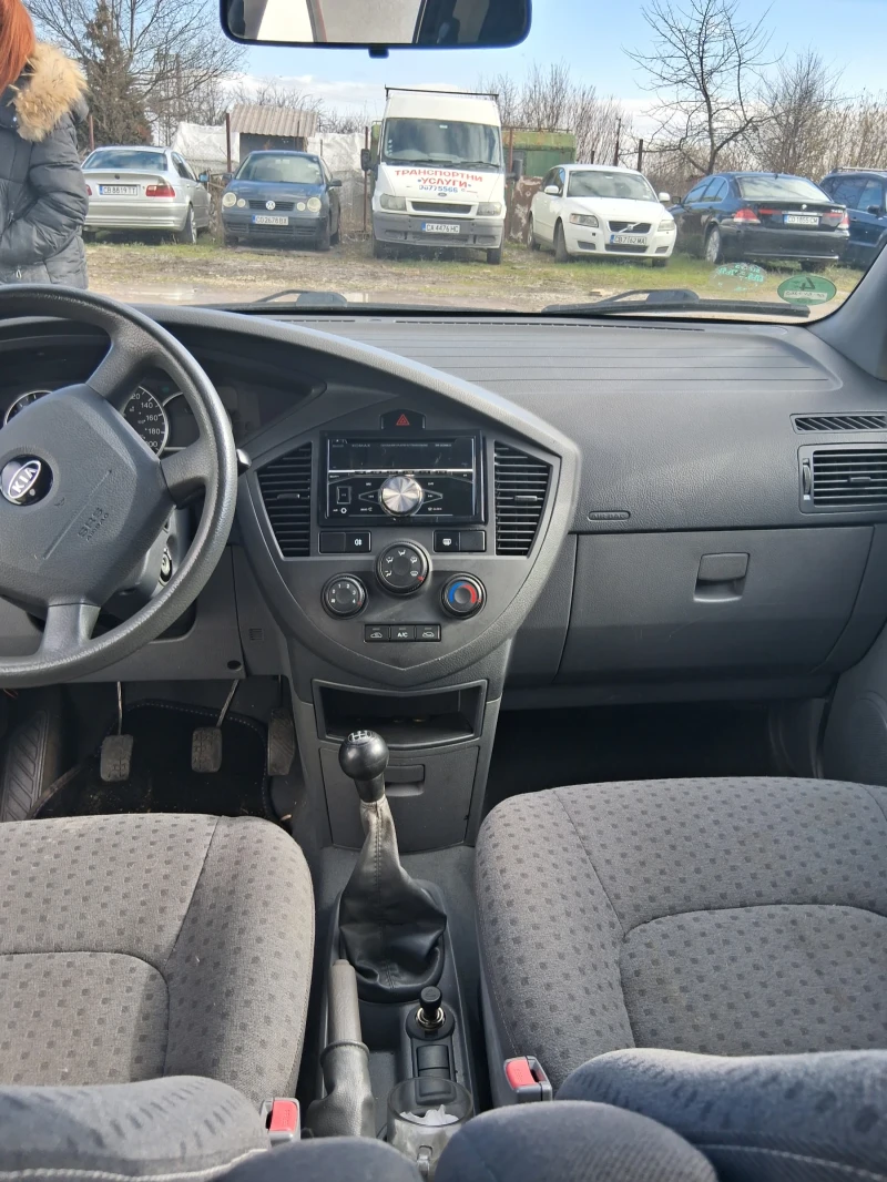 Kia Carens 2.0 CRDI, снимка 5 - Автомобили и джипове - 53497774