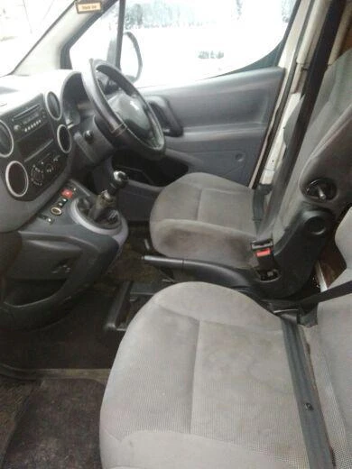 Peugeot Partner 1.6HDI  JBCB, снимка 5 - Автомобили и джипове - 42072364