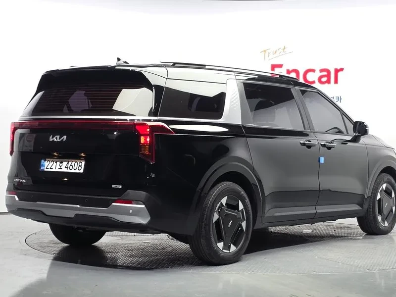 Kia Carnival  Hev 9-Seater Prestige, снимка 2 - Автомобили и джипове - 56718617