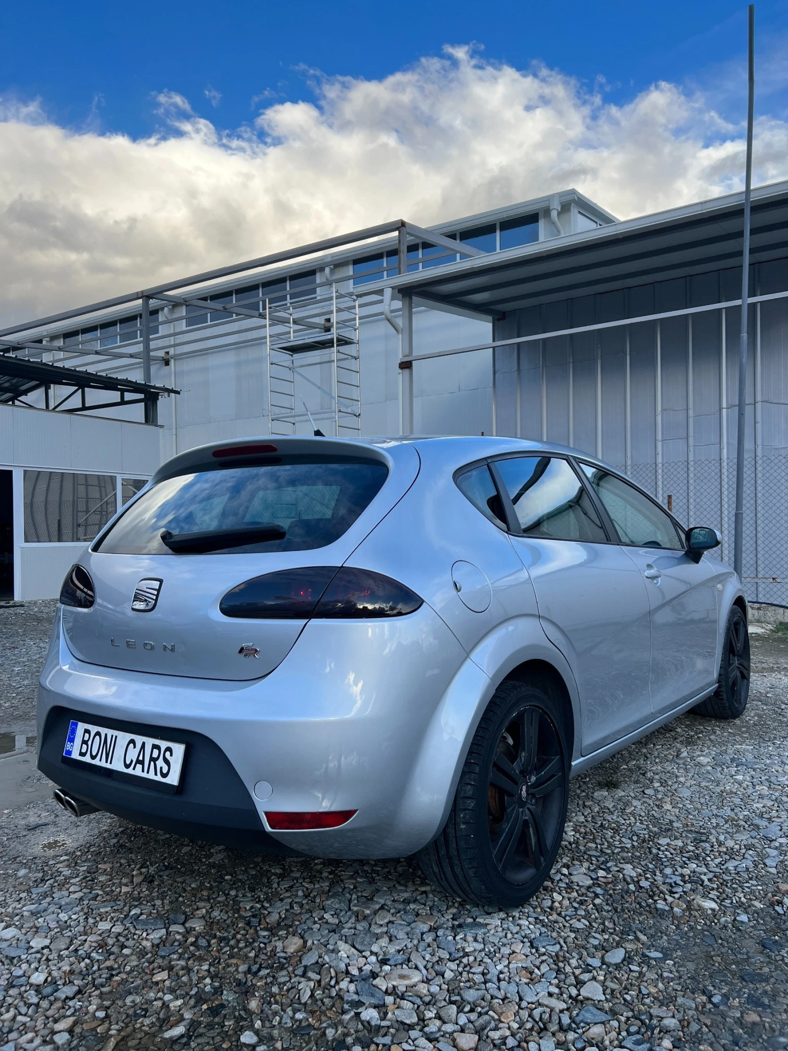 Seat Leon FR 2.0 TDI  - изображение 5