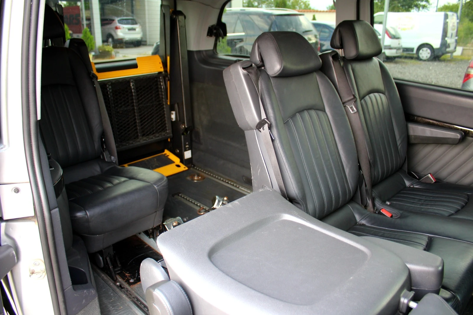 Mercedes-Benz Viano AMBIENTE 2.2CDI СОБСТВЕН ЛИЗИНГ | Mobile.bg — изображение 15