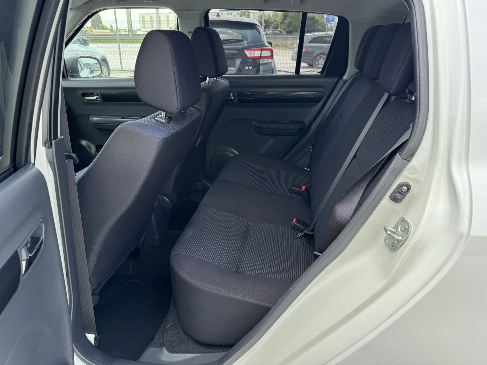 Suzuki Swift 1.33i - изображение 8