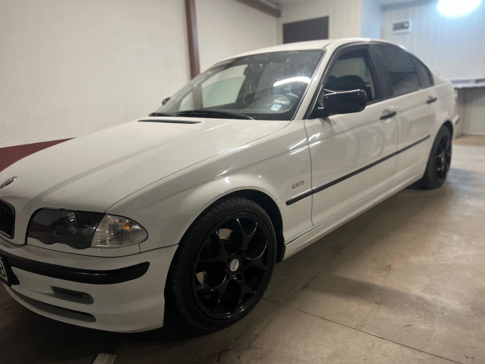 BMW 320  - изображение 7