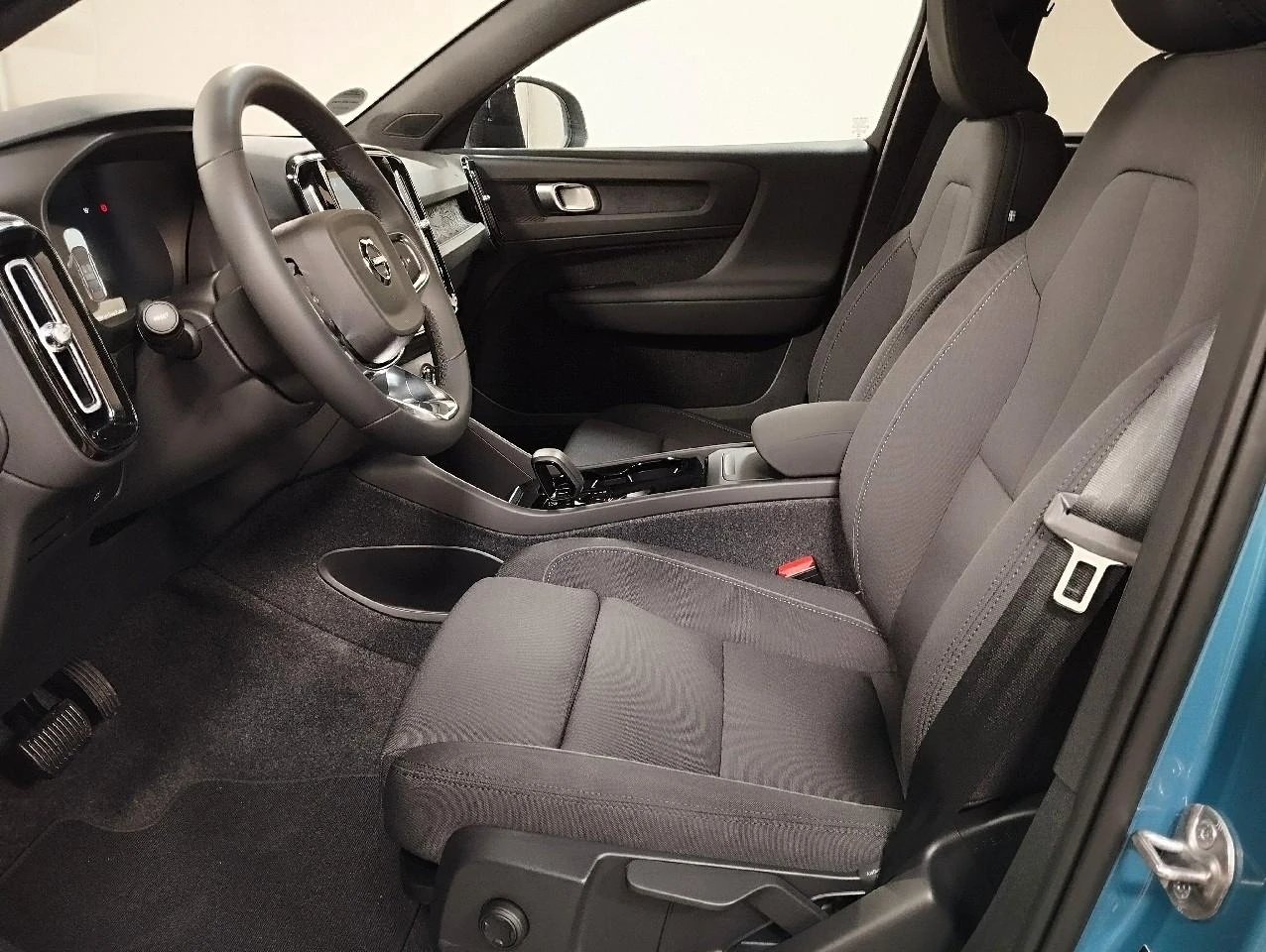 Volvo C40 RANGE-PLUS* LED* CARPLAY*  | Mobile.bg   4