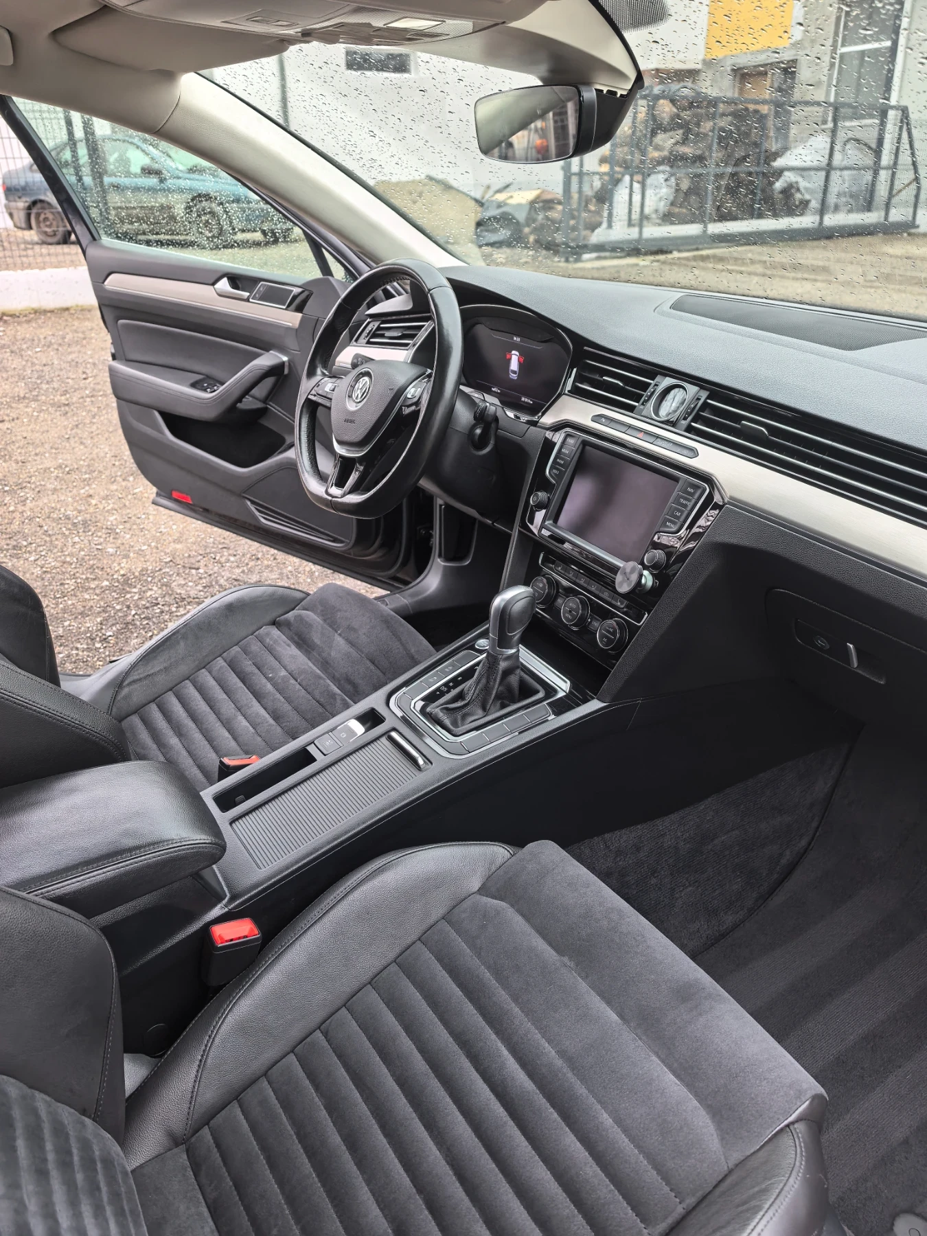 VW Passat R-LYNE 2.0 TDI DIGITAL PANO 190 | Mobile.bg � ����������� 12