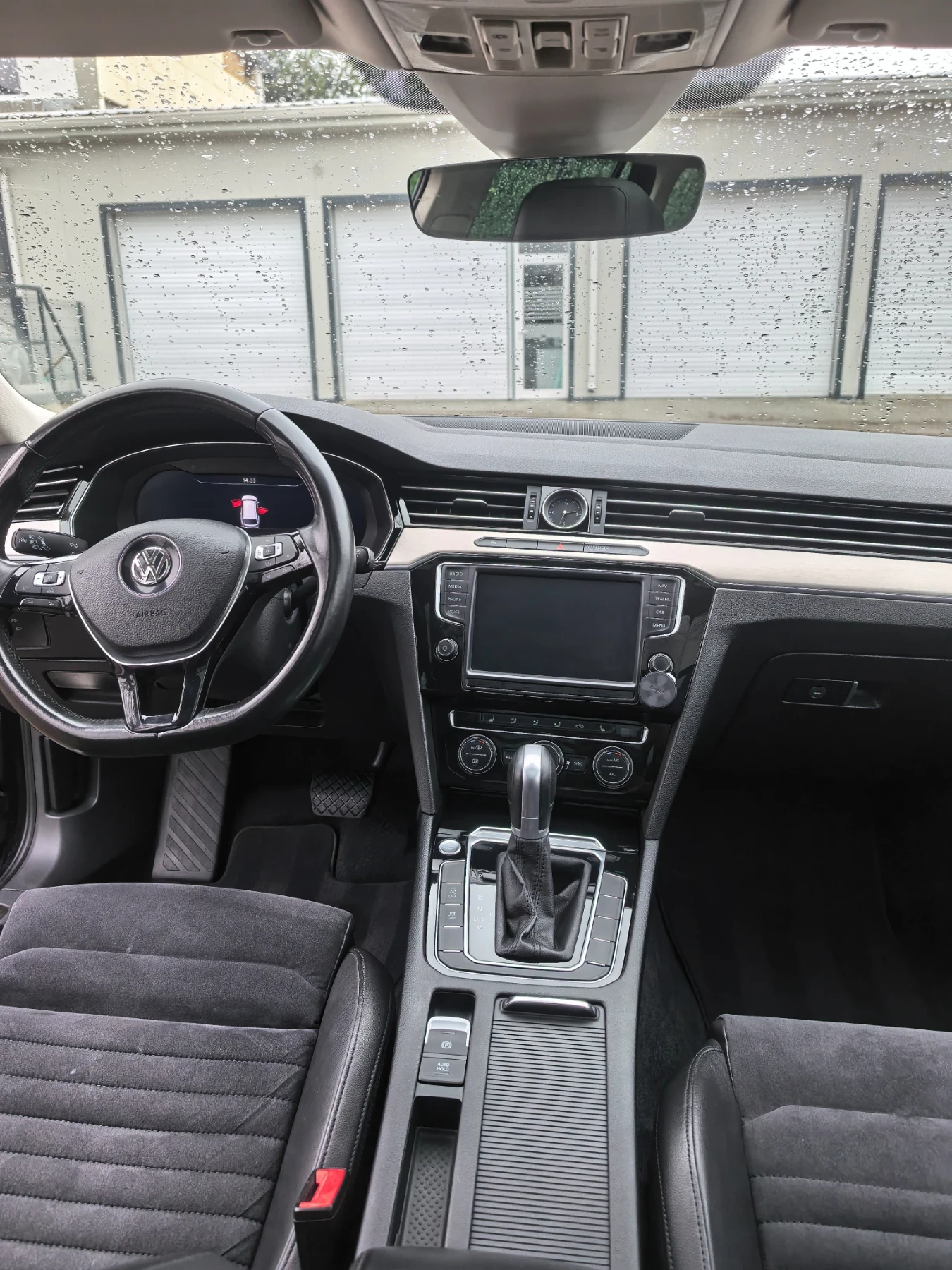 VW Passat R-LYNE 2.0 TDI DIGITAL PANO 190 | Mobile.bg � ����������� 10