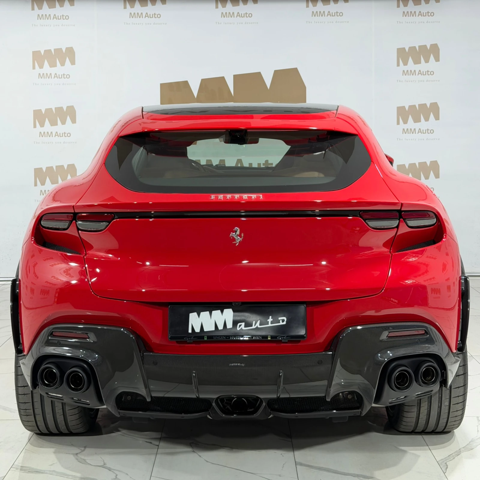 Ferrari Purosangue V12* Carbon* Pano* Ventilation* Display, снимка 5 - Автомобили и джипове - 53970491