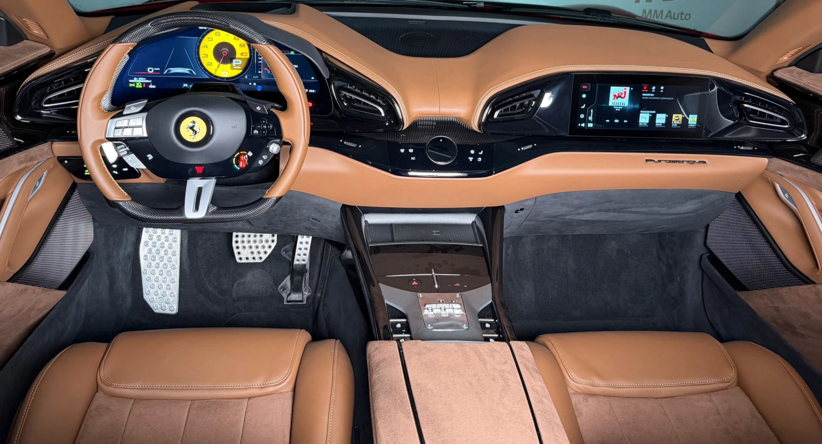 Ferrari Purosangue V12* Carbon* Pano* Ventilation* Display, снимка 9 - Автомобили и джипове - 53970491