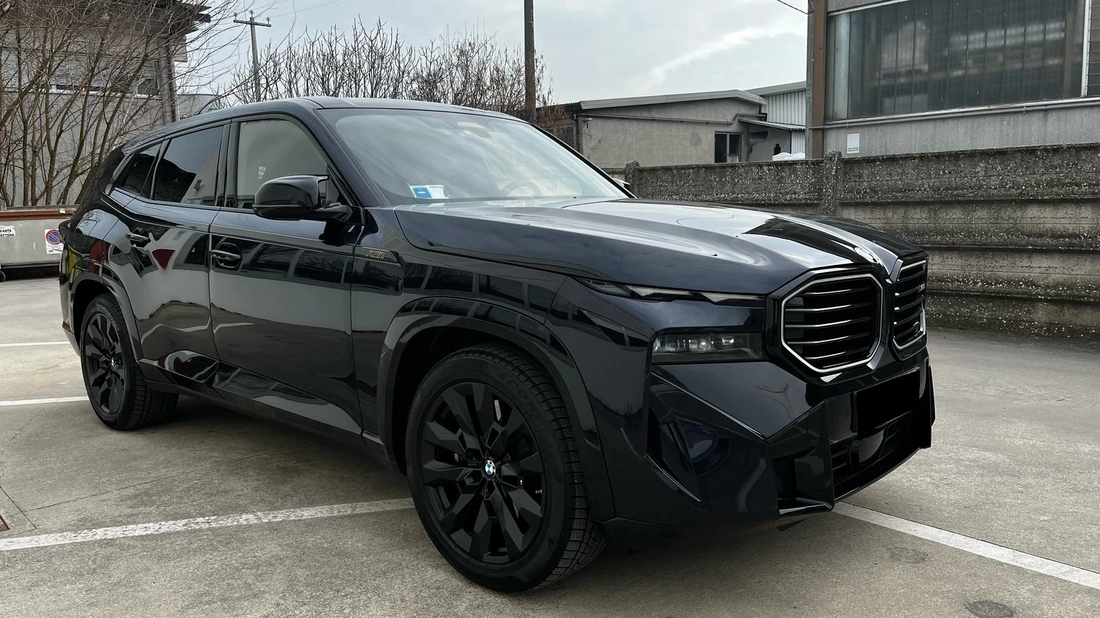 BMW XM  4.4 V8 Plug-in Hybrid xDrive | Mobile.bg � ����������� 2