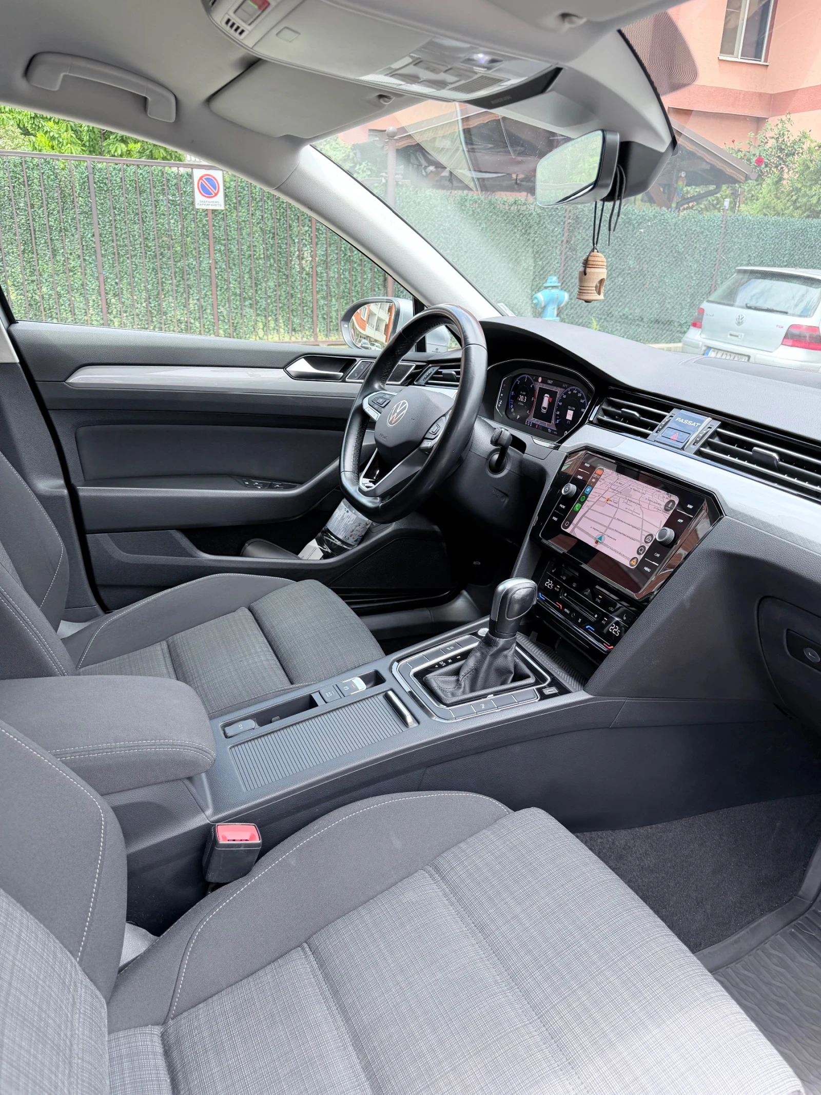 VW Passat Variant Business 2.0 TDI, снимка 15 - Автомобили и джипове - 54566822