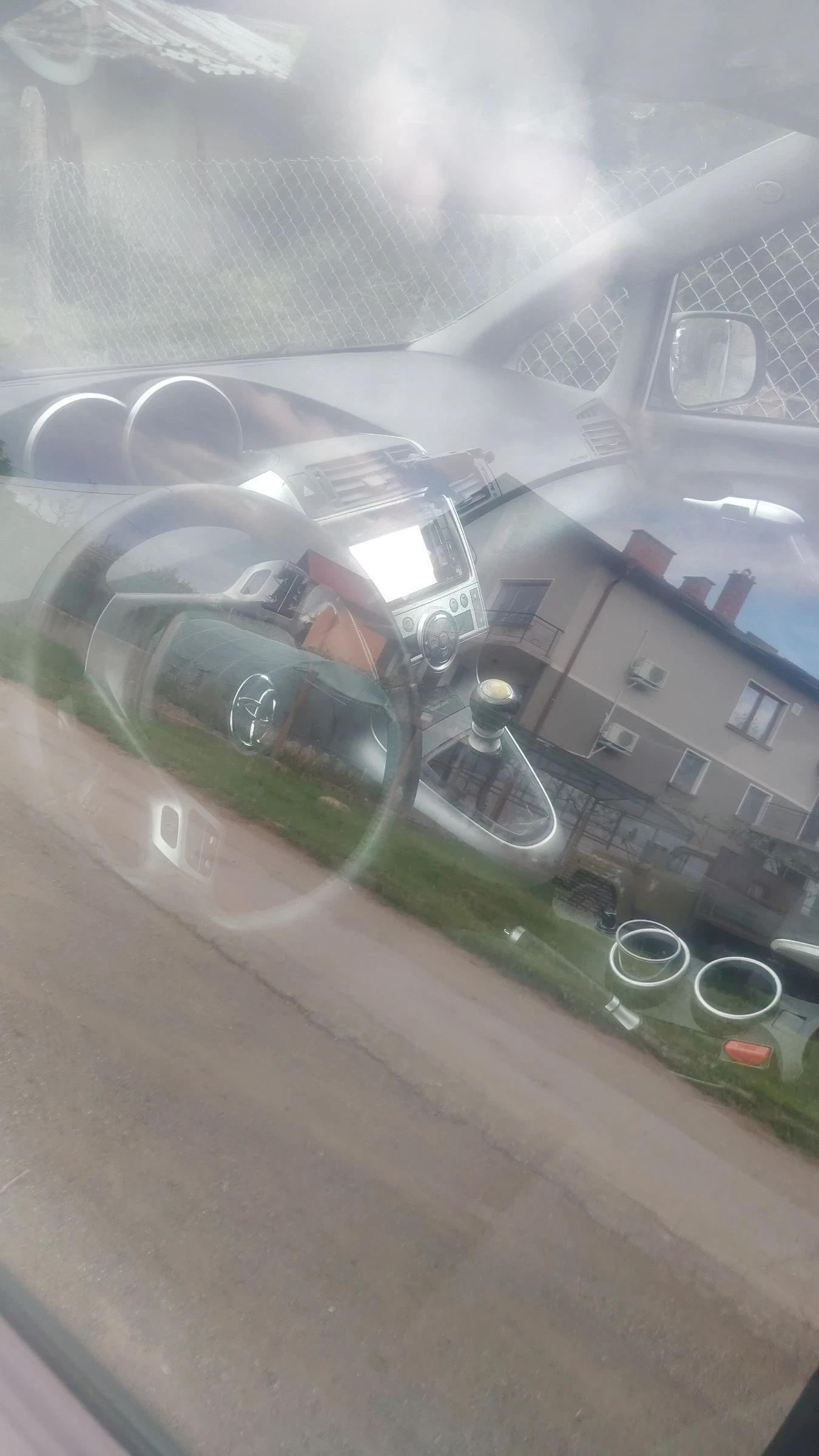Toyota Verso 2.0, снимка 4 - Автомобили и джипове - 54742593