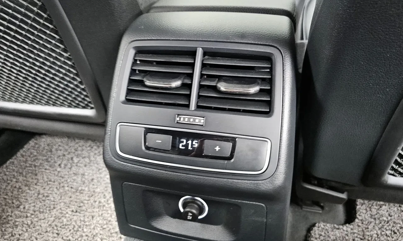 Audi A4 40 TFSI PREMIUM, снимка 16 - Автомобили и джипове - 54749161