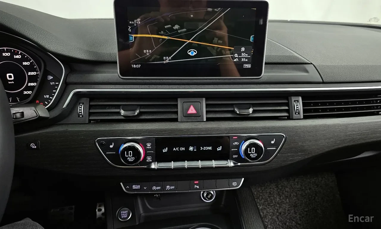 Audi A4 40 TFSI PREMIUM, снимка 14 - Автомобили и джипове - 54749161