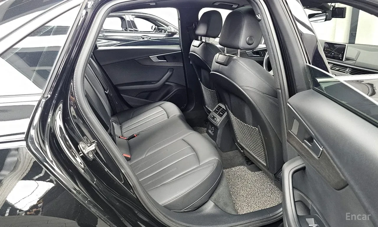 Audi A4 40 TFSI PREMIUM, снимка 12 - Автомобили и джипове - 54749161