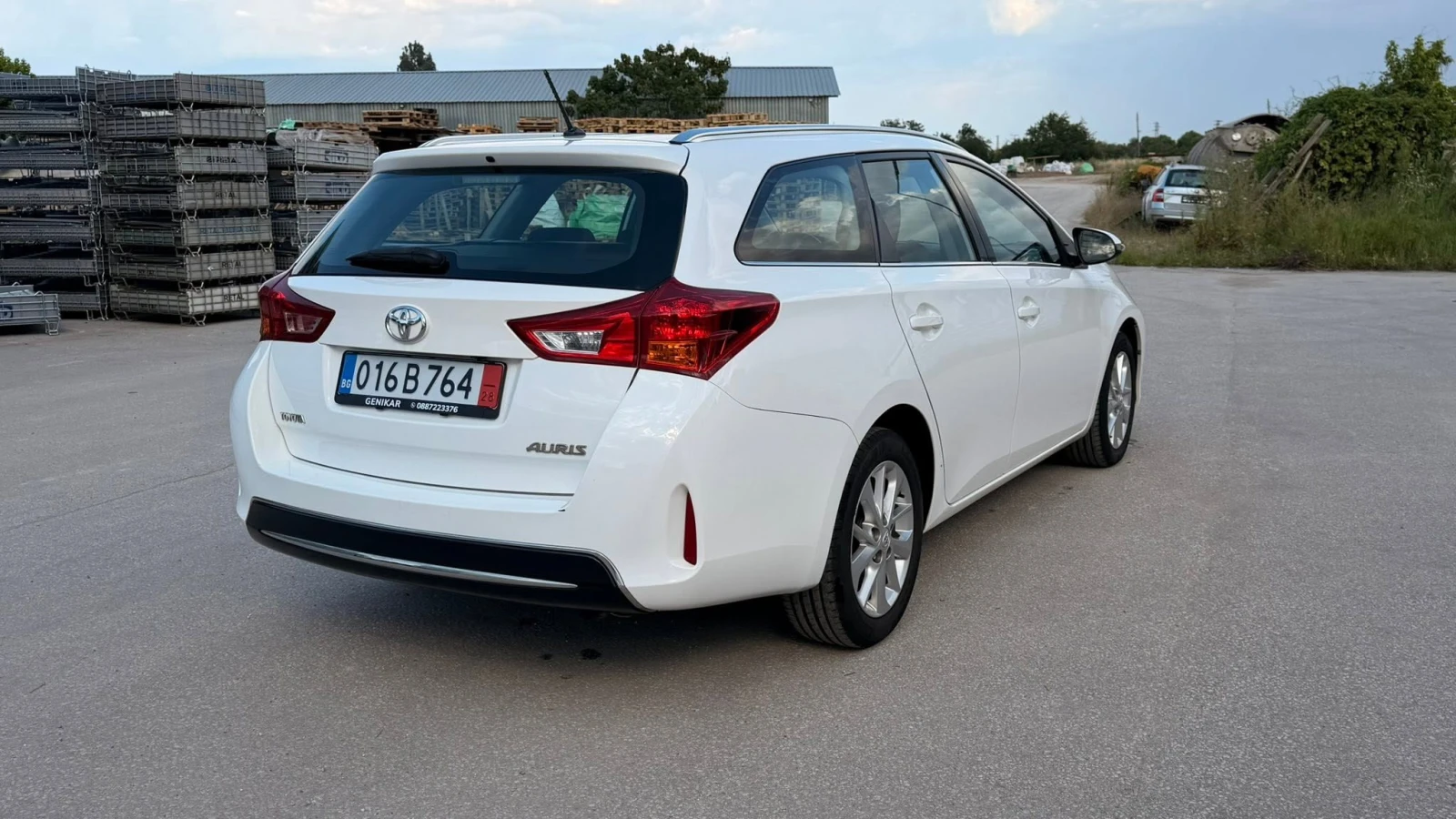 Toyota Auris 1.6 БЕНЗИН  , снимка 4 - Автомобили и джипове - 54961154
