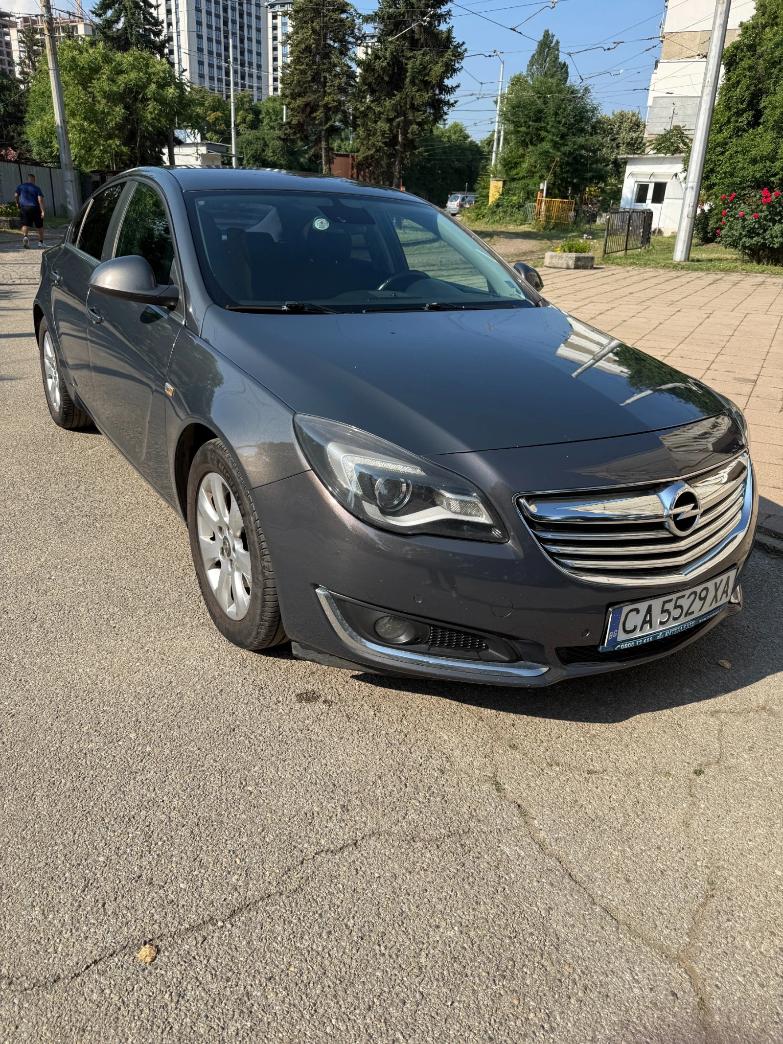 Opel Insignia, снимка 2 - Автомобили и джипове - 55049202