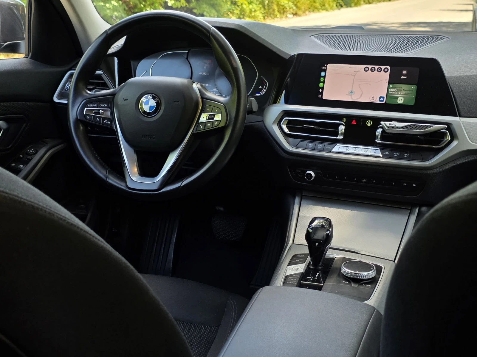 BMW 320 xDrive Mild Hybrid, снимка 11 - Автомобили и джипове - 55265201