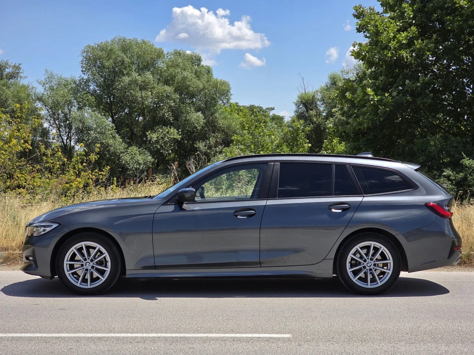BMW 320 xDrive Mild Hybrid, снимка 3 - Автомобили и джипове - 55265201