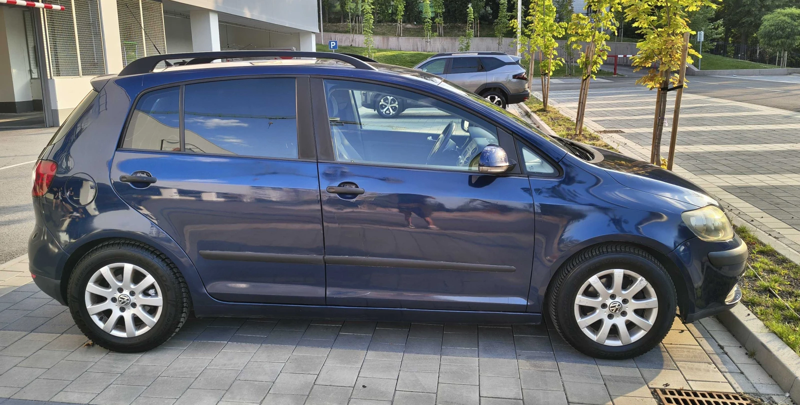VW Golf Plus, снимка 4 - Автомобили и джипове - 55583767