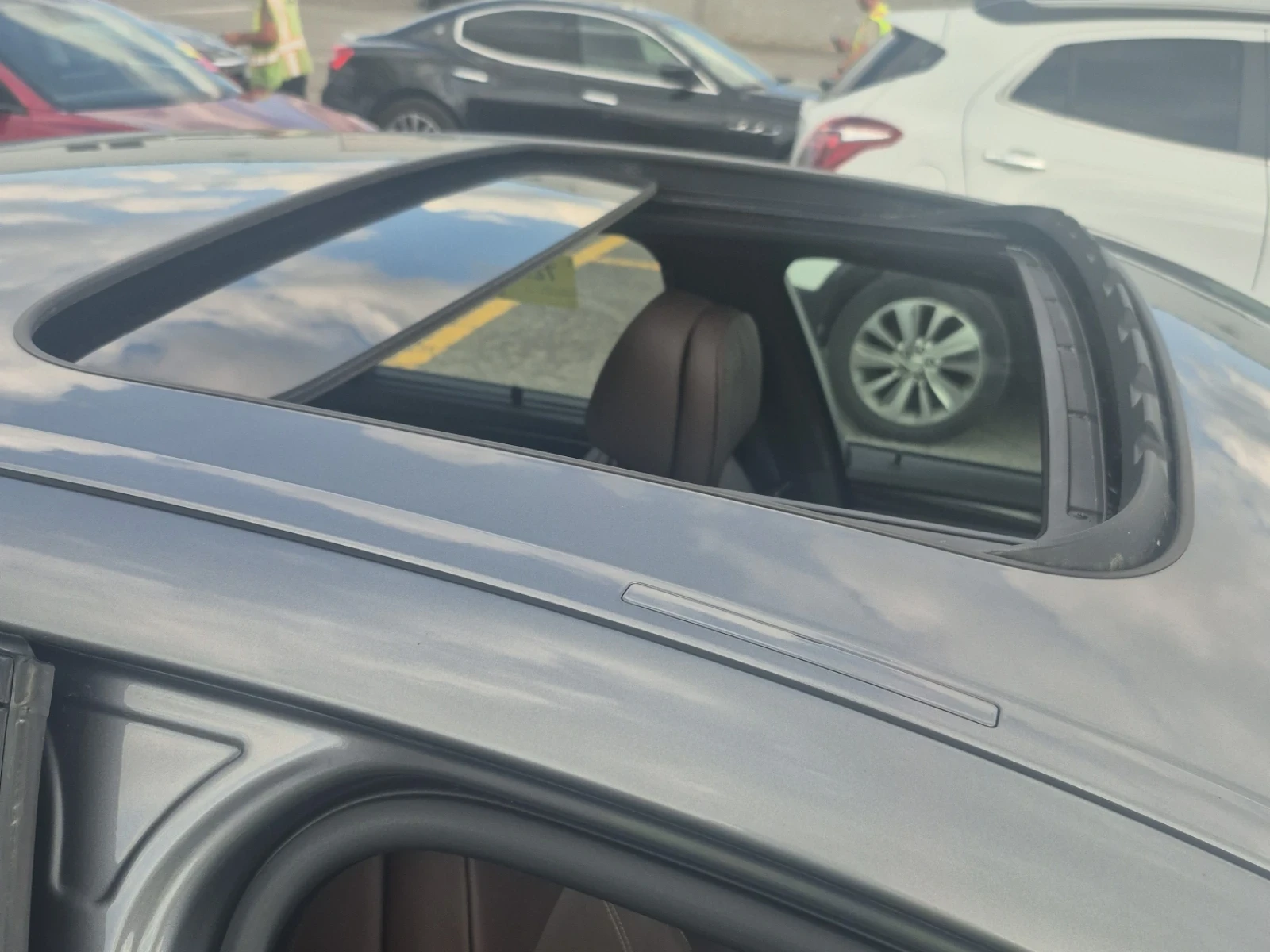 BMW 535 XDRIVE* HARMAN KARDON* 360* CARFAX , снимка 11 - Автомобили и джипове - 56009872