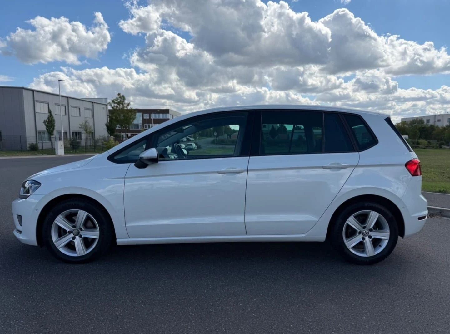 VW Golf Учебен  1 .6TDI, снимка 5 - Автомобили и джипове - 56015630