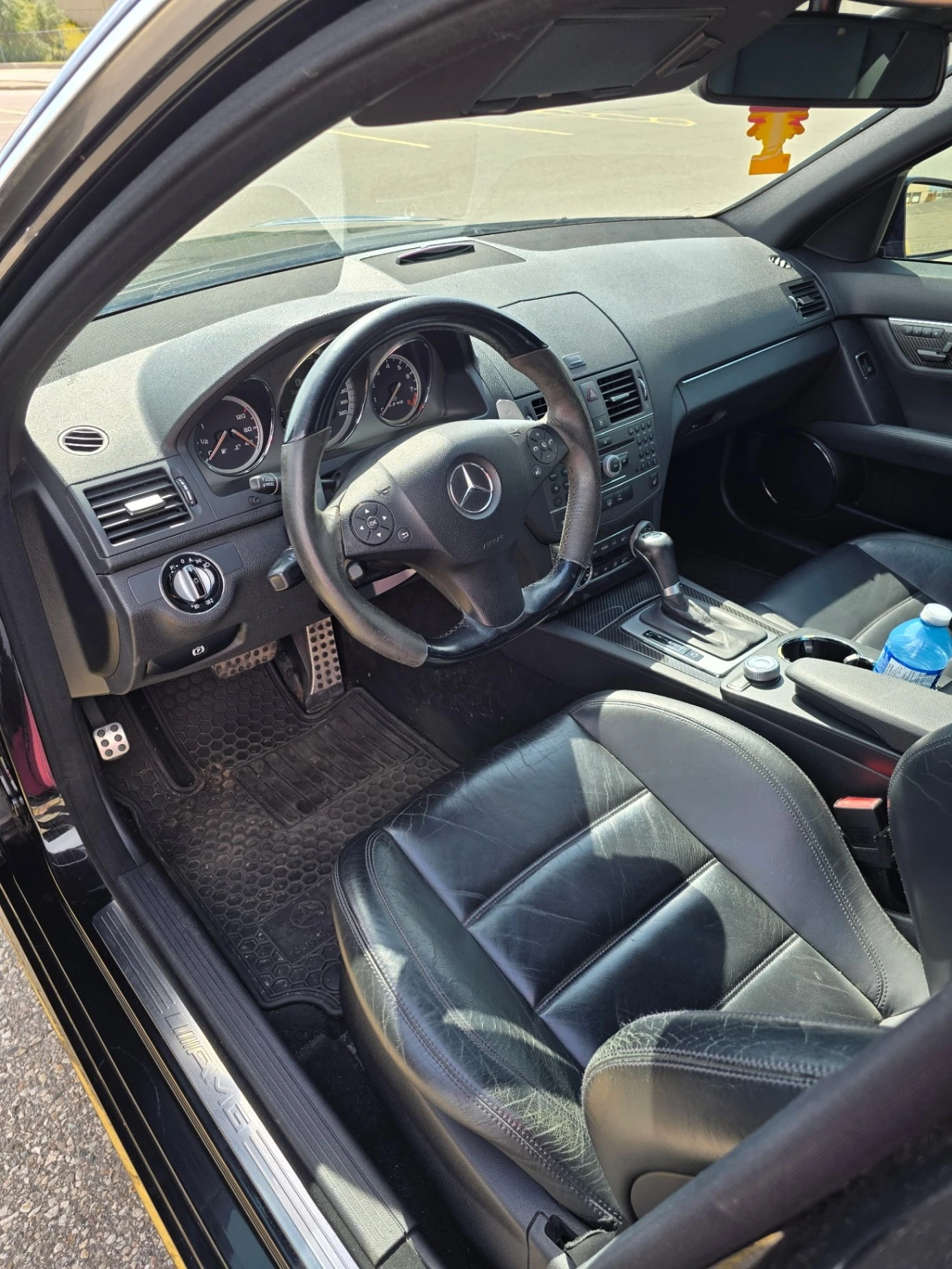 Mercedes-Benz C 63 AMG RWD/CARFAX/БЕЗ ИНЦИДЕНТИ/, снимка 5 - Автомобили и джипове - 56115044