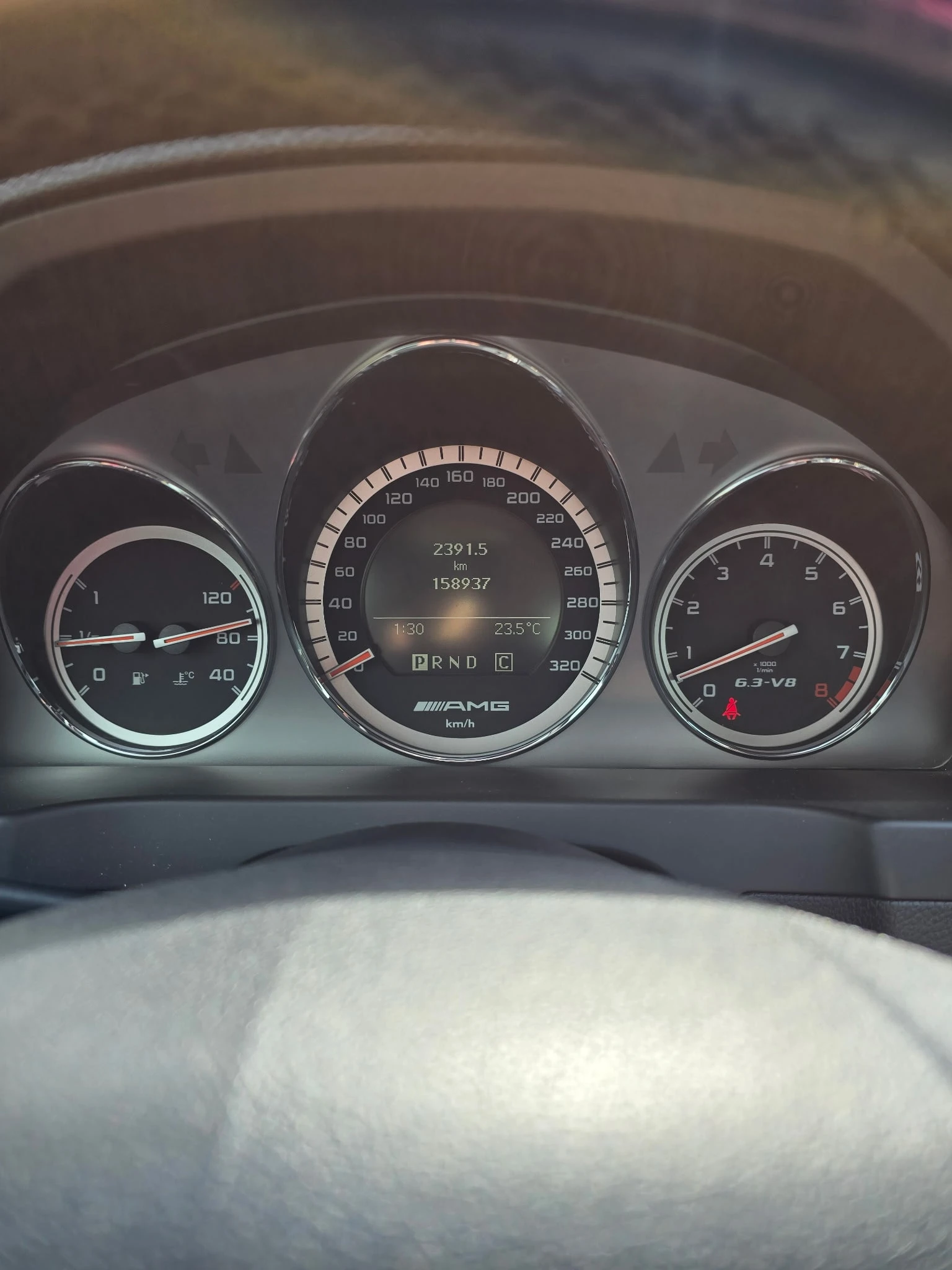 Mercedes-Benz C 63 AMG RWD/CARFAX/БЕЗ ИНЦИДЕНТИ/, снимка 8 - Автомобили и джипове - 56115044
